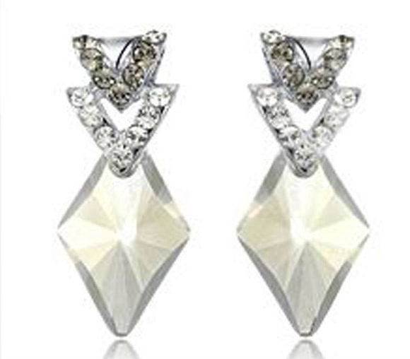 The elegant rhombus white crystal earring -Glintzia Jewelry