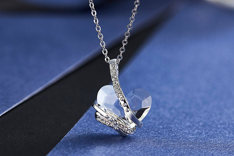 The white crystal heart necklace | Necklaces | Glintzia Jewelrya Jewelry