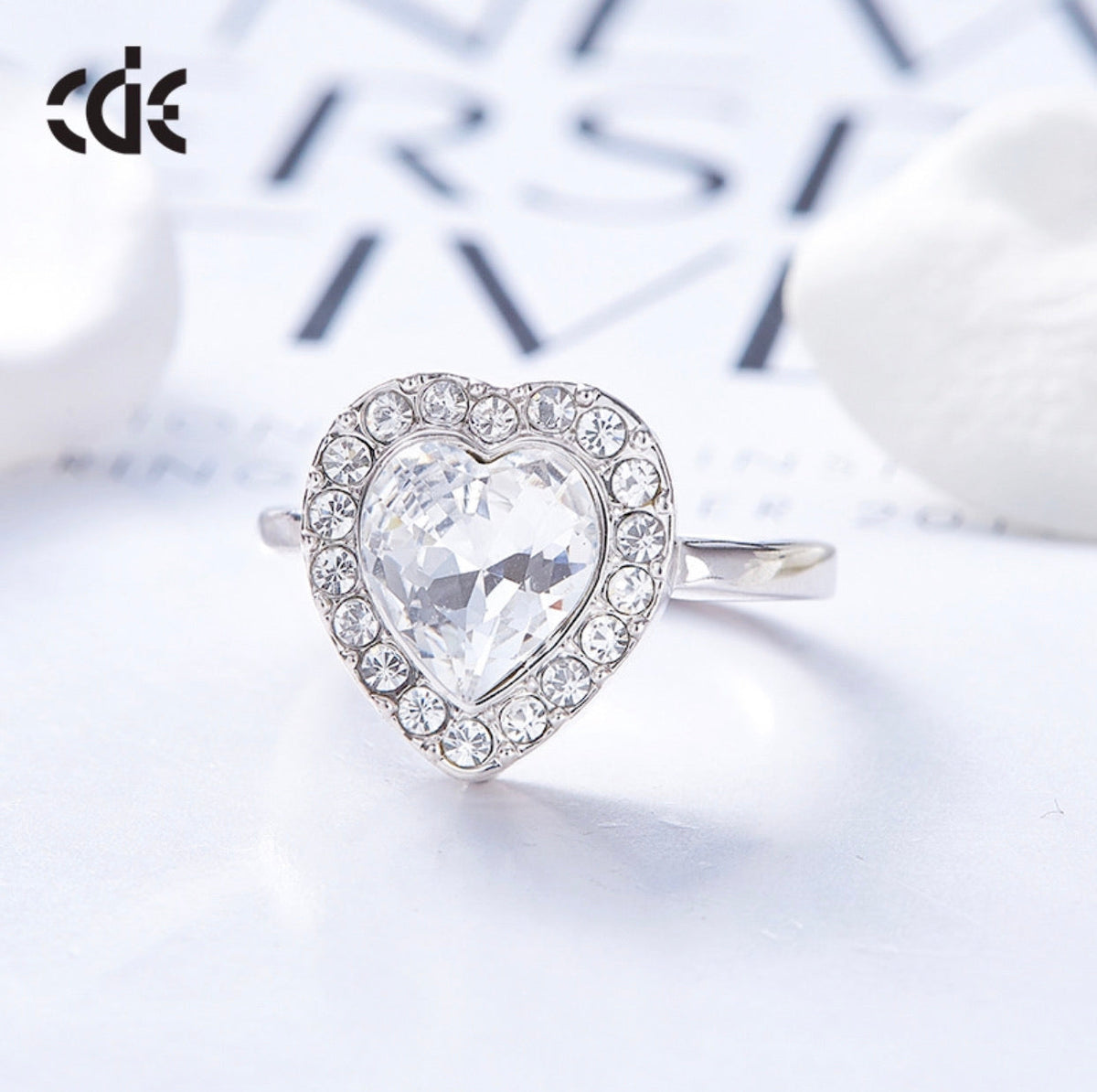 The shining heart shaped ring -Glintzia Jewelry